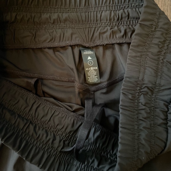 !!SOLD¡¡ Balance Athletica Swift Jogger - Picture 4 of 7